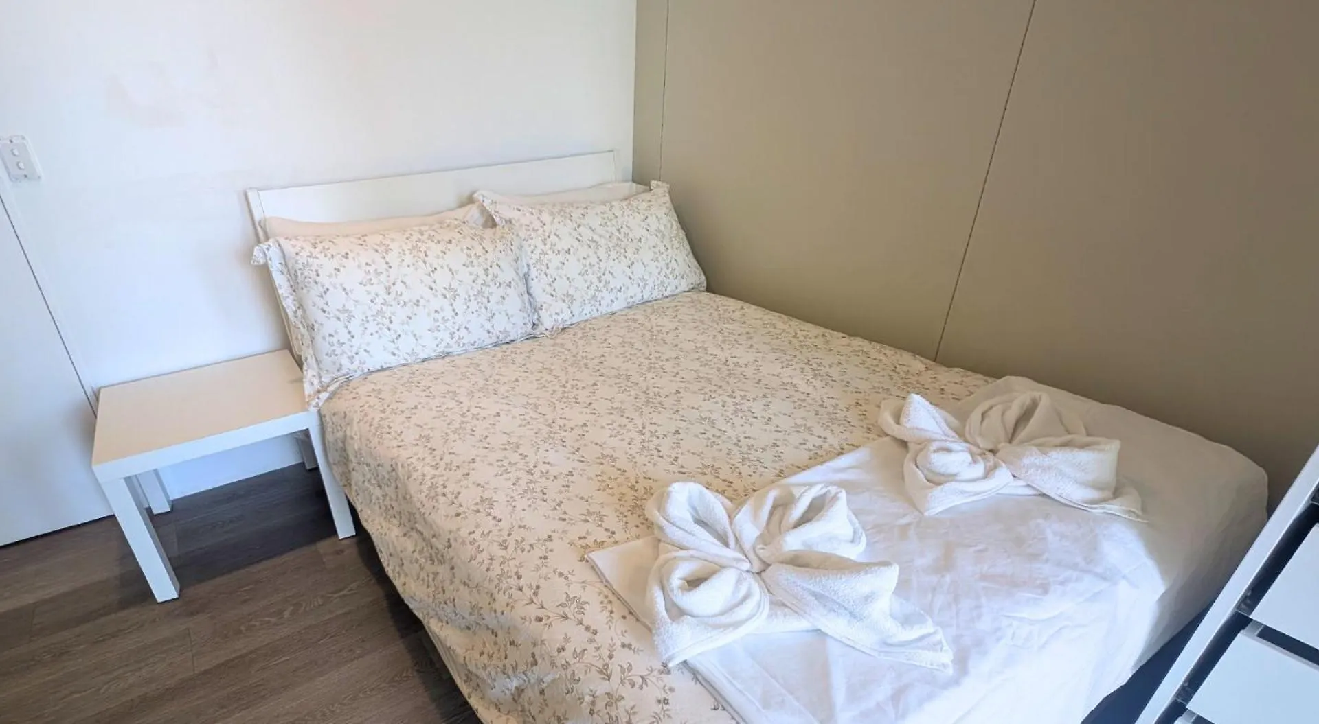 Homestay Dana-Cozy Private Room In Shared Central Apt-Rm 1 Canberra
